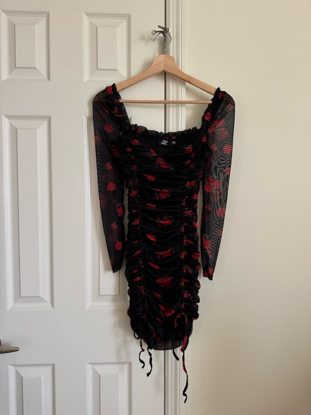 🥀RED ROSE AND BLACK RUCHED TIGER MIST MINI DRESS🥀